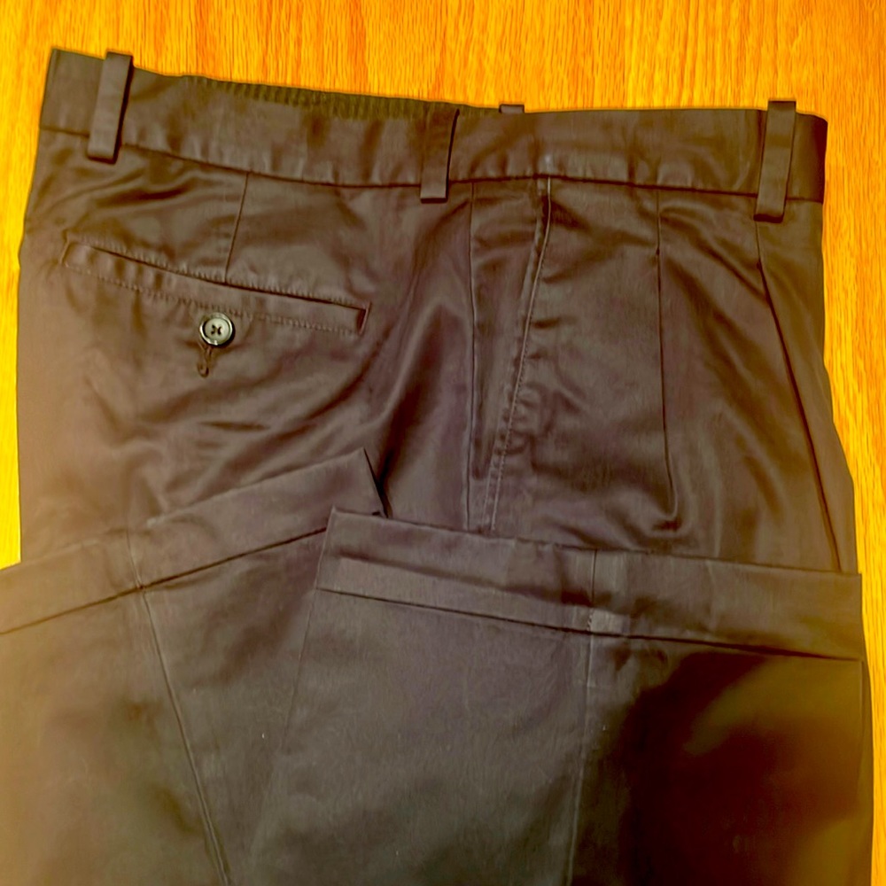 Nordstrom classics men’s chinos 34x32 pleated front cuffed like new dark navy